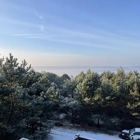 Na Skarpie Z Widokiem Na Jezioro Swornegacie