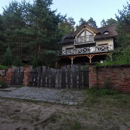 Daire Na Skarpie Z Widokiem Na Jezioro *