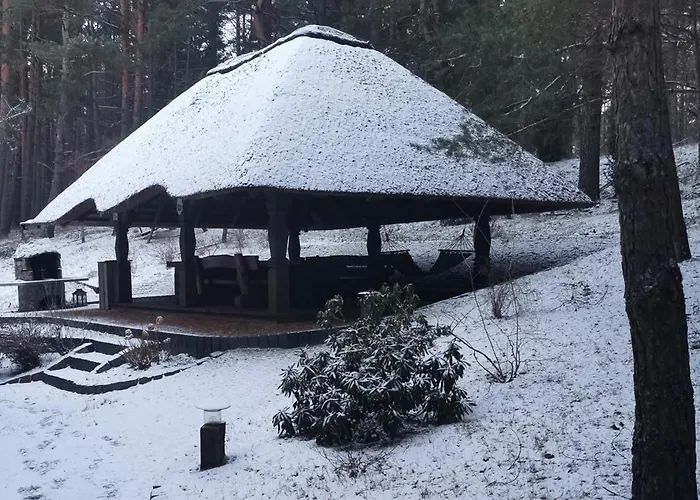 Na Skarpie Z Widokiem Na Jezioro شقة
